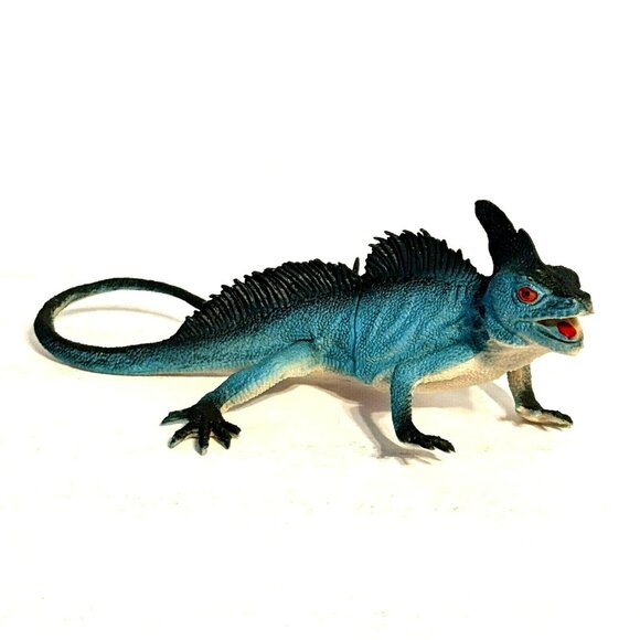 Water Dragon Basilisk Lizard Rubber Toy Reptile Figure 7-Inches Blue - Picture 1 of 5